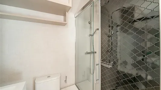 Rooms in Málaga - photo 8