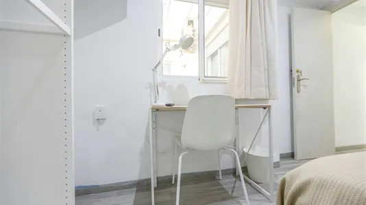 Rooms in Tavernes Blanques - photo 4