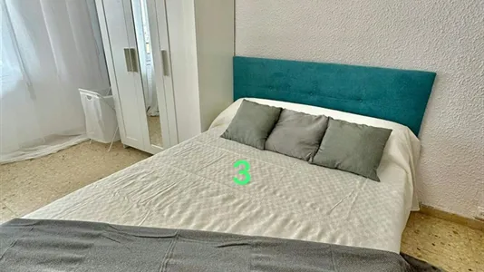 Rooms in Zaragoza - photo 3