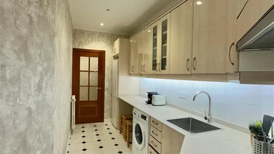 Rooms in Madrid Salamanca - photo 8