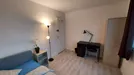 Room for rent, Orléans, Centre-Val de Loire, &lt;span class=&quot;blurred street&quot; onclick=&quot;ProcessAdRequest(7726949)&quot;&gt;&lt;span class=&quot;hint&quot;&gt;See streetname&lt;/span&gt;[xxxxxxxxxxxxx]&lt;/span&gt;
