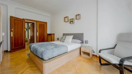 Rooms in Madrid Chamartín - photo 3