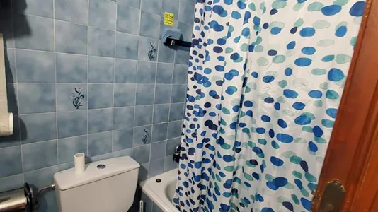 Rooms in Madrid Centro - photo 9