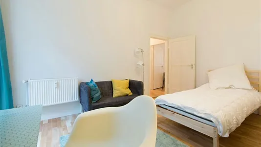 Rooms in Berlin Friedrichshain-Kreuzberg - photo 3