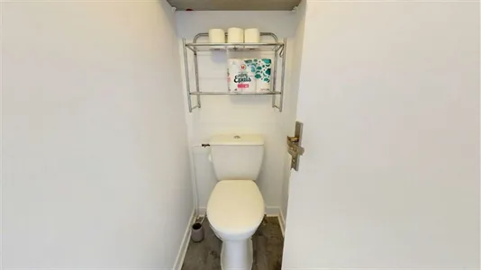 Rooms in Lyon - photo 9