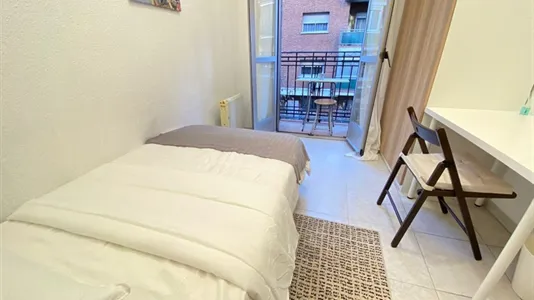 Rooms in Madrid Centro - photo 5