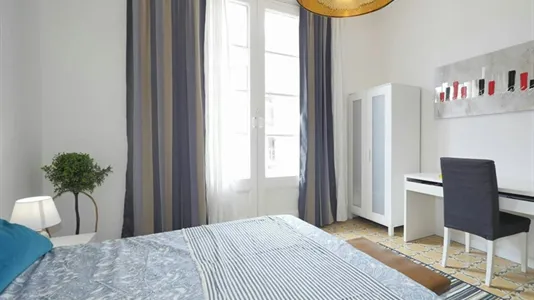 Apartments in Barcelona Ciutat Vella - photo 9