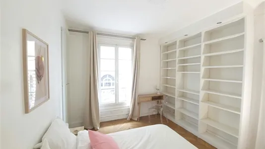 Rooms in Paris 8ème arrondissement - photo 4