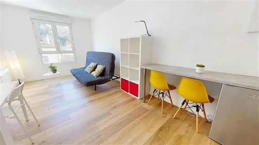 Apartments in Lyon - photo 6