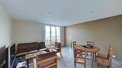 Room for rent in Grenoble, Auvergne-Rhône-Alpes
