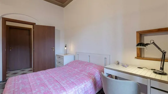 Rooms in Florence - photo 2
