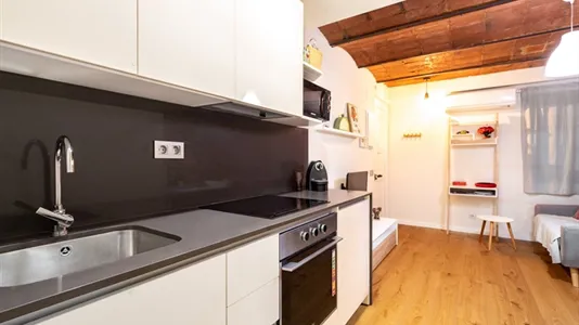 Apartments in Barcelona Eixample - photo 4