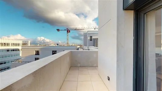 Rooms in Saint-Denis - photo 4