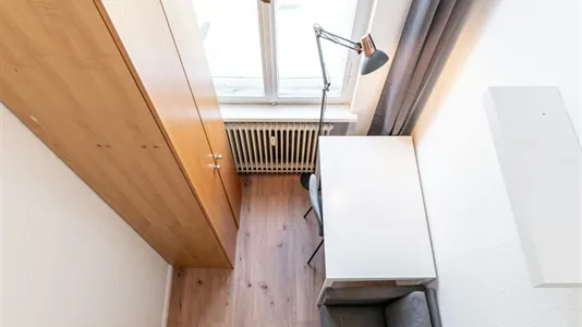 Rooms in Berlin Mitte - photo 8