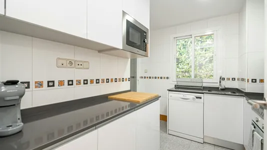 Rooms in Madrid Chamartín - photo 8