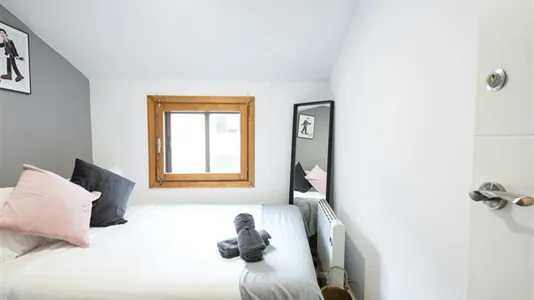 Rooms in Madrid Centro - photo 2