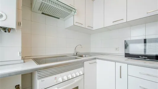 Rooms in Madrid Tetuán - photo 10