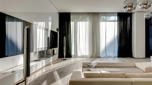 Apartments in Berlin Mitte - photo 4