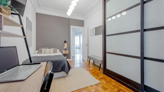 Rooms in Madrid Chamberí - photo 4