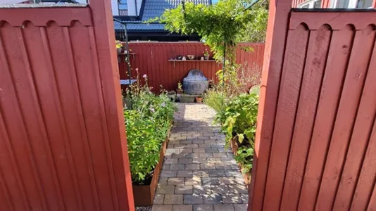 Apartments in Husie - photo 3