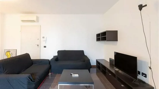 Apartments in Milano Zona 8 - Fiera, Gallaratese, Quarto Oggiaro - photo 2