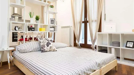 Apartments in Milano Zona 5 - Vigentino, Chiaravalle, Gratosoglio - photo 2