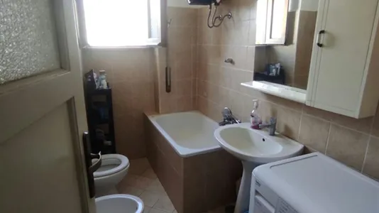 Rooms in Roma Municipio VI – Roma Delle Torri - photo 7