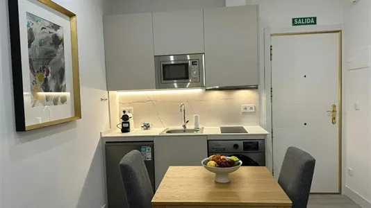 Apartments in Madrid Chamberí - photo 4