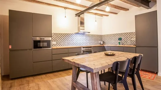 Apartments in Barcelona Ciutat Vella - photo 5
