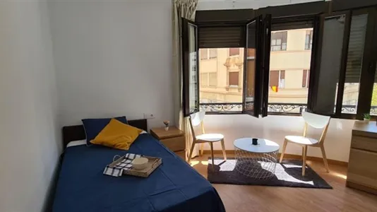 Rooms in Valencia Ciutat Vella - photo 9