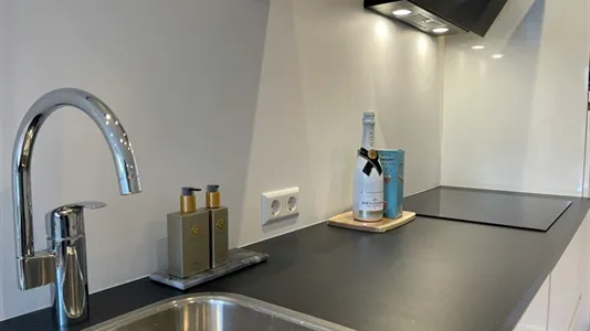 Apartments in Location is not specified - photo 9