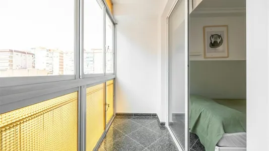 Rooms in Málaga - photo 4