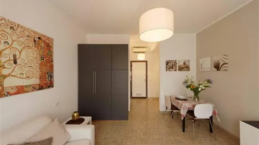 Apartments in Sesto San Giovanni - photo 3