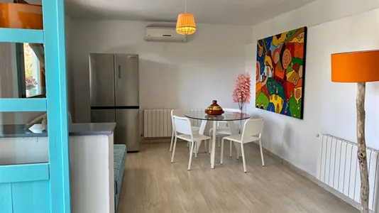 Houses in Canyelles - photo 4