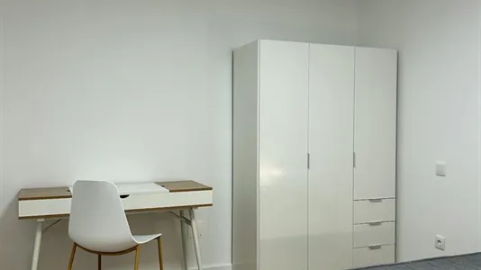 Rooms in Aveiro - photo 3