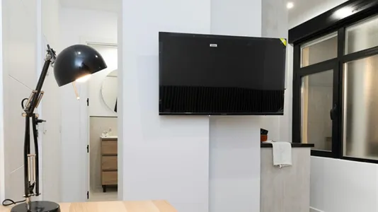 Rooms in Madrid Moncloa-Aravaca - photo 8