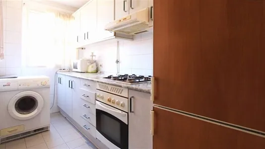 Rooms in Madrid Puente de Vallecas - photo 9