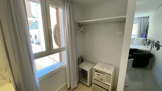 Rooms in Madrid Salamanca - photo 9