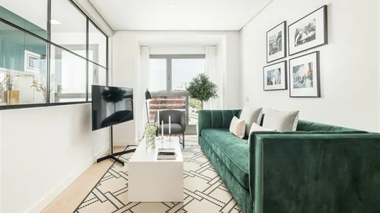 Apartments in El Encinar de los Reyes - photo 5