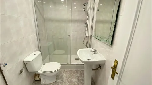 Rooms in Madrid Carabanchel - photo 10