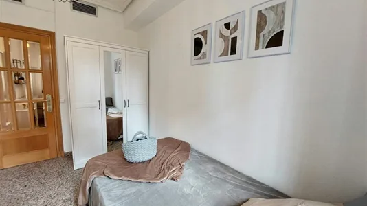 Rooms in Madrid Fuencarral-El Pardo - photo 7