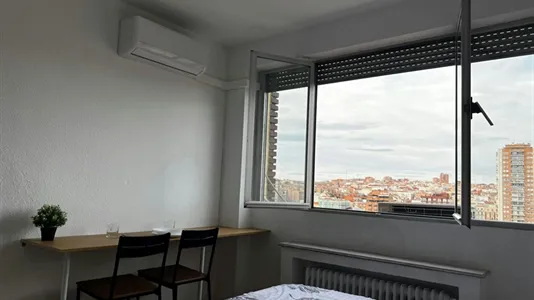 Rooms in Madrid Centro - photo 8