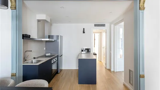 Apartments in Barcelona Ciutat Vella - photo 7