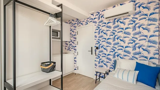 Rooms in Málaga - photo 4