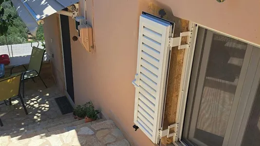 Houses in Chania - photo 4