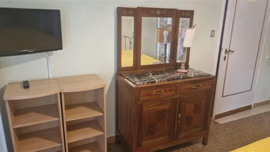 Rooms in Florence - photo 4