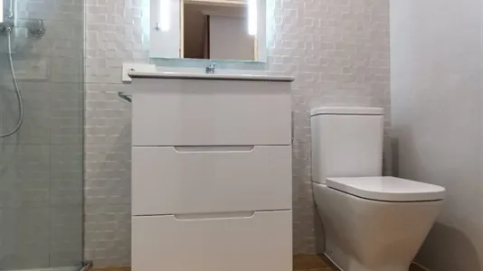 Rooms in Oviedo - photo 6