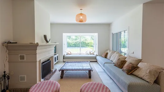 Houses in Estepona - photo 5