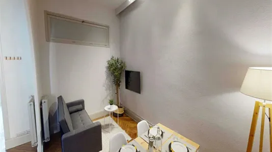 Rooms in Lyon - photo 9