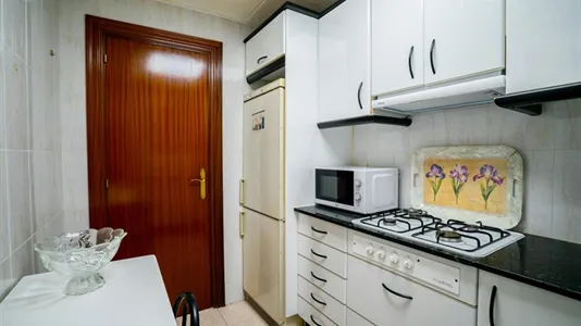 Rooms in Barcelona Les Corts - photo 7